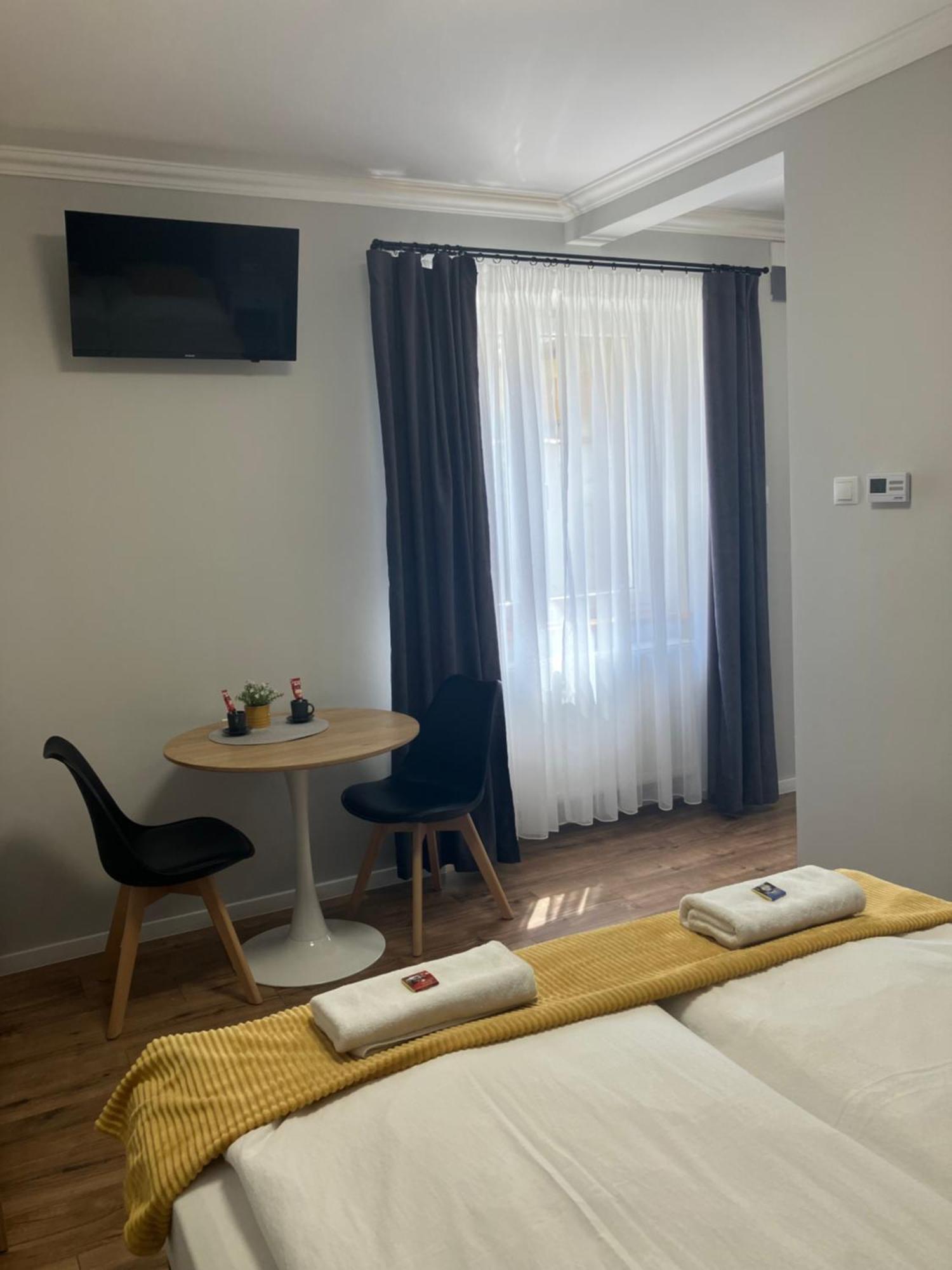 Illa Apartments エゲル エクステリア 写真