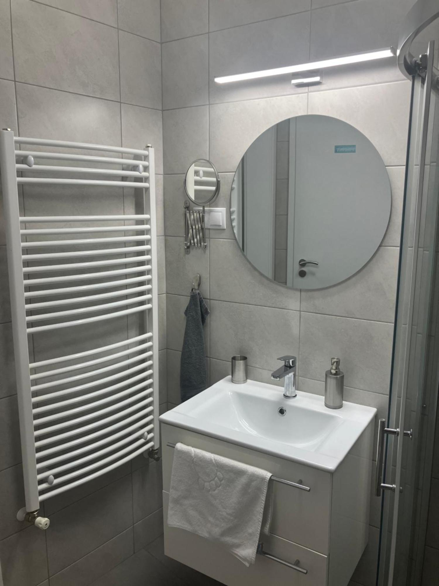 Illa Apartments エゲル エクステリア 写真