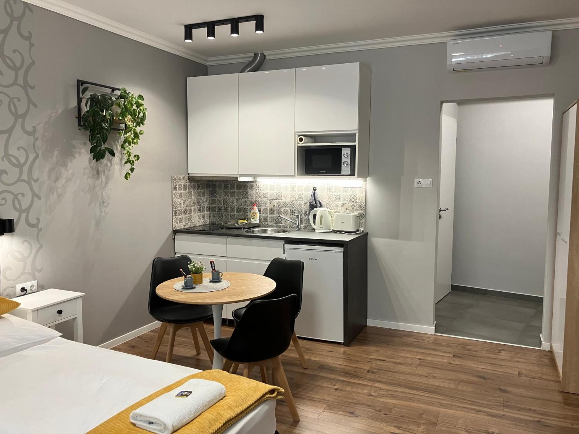 Illa Apartments エゲル エクステリア 写真