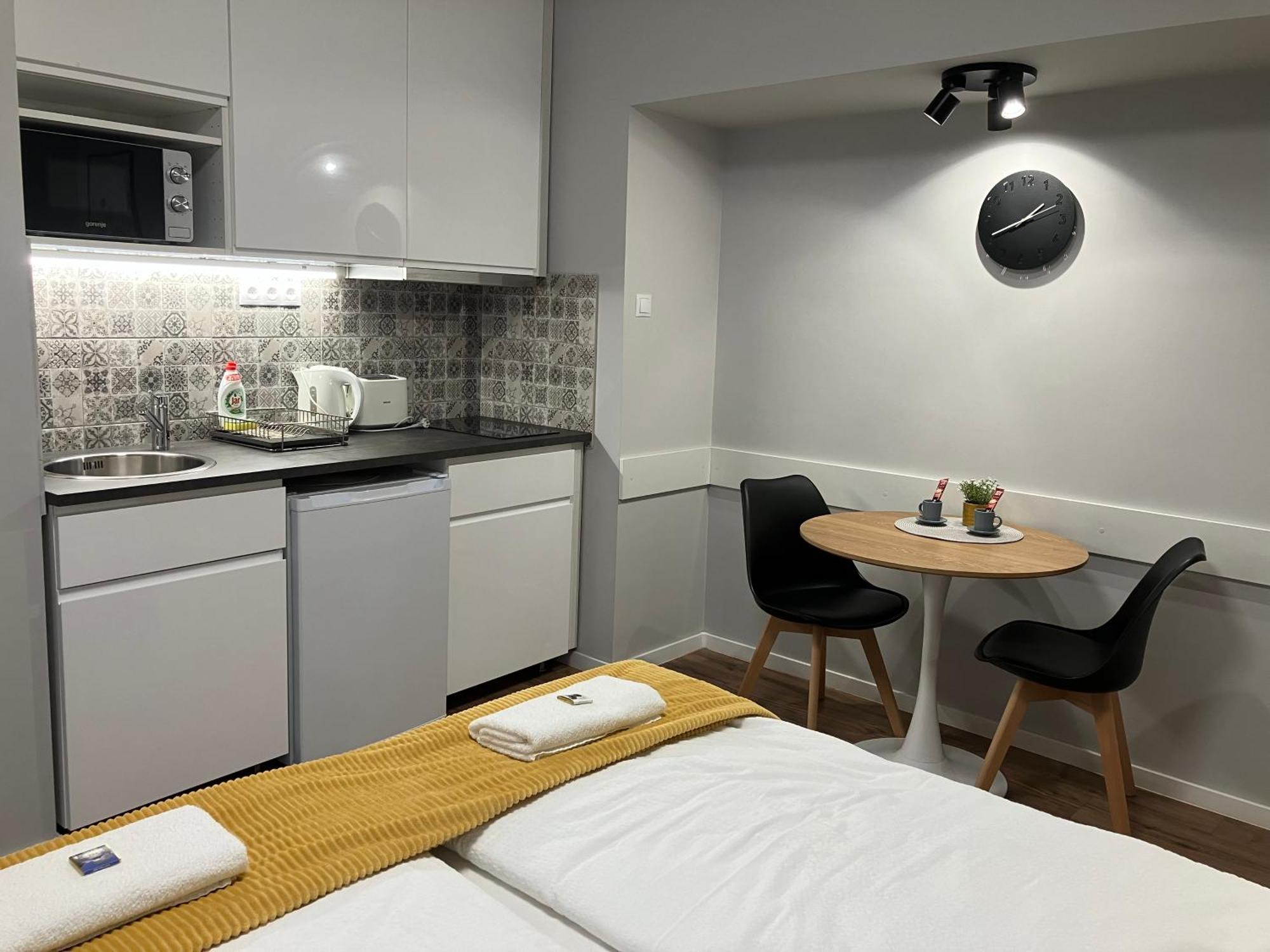 Illa Apartments エゲル エクステリア 写真