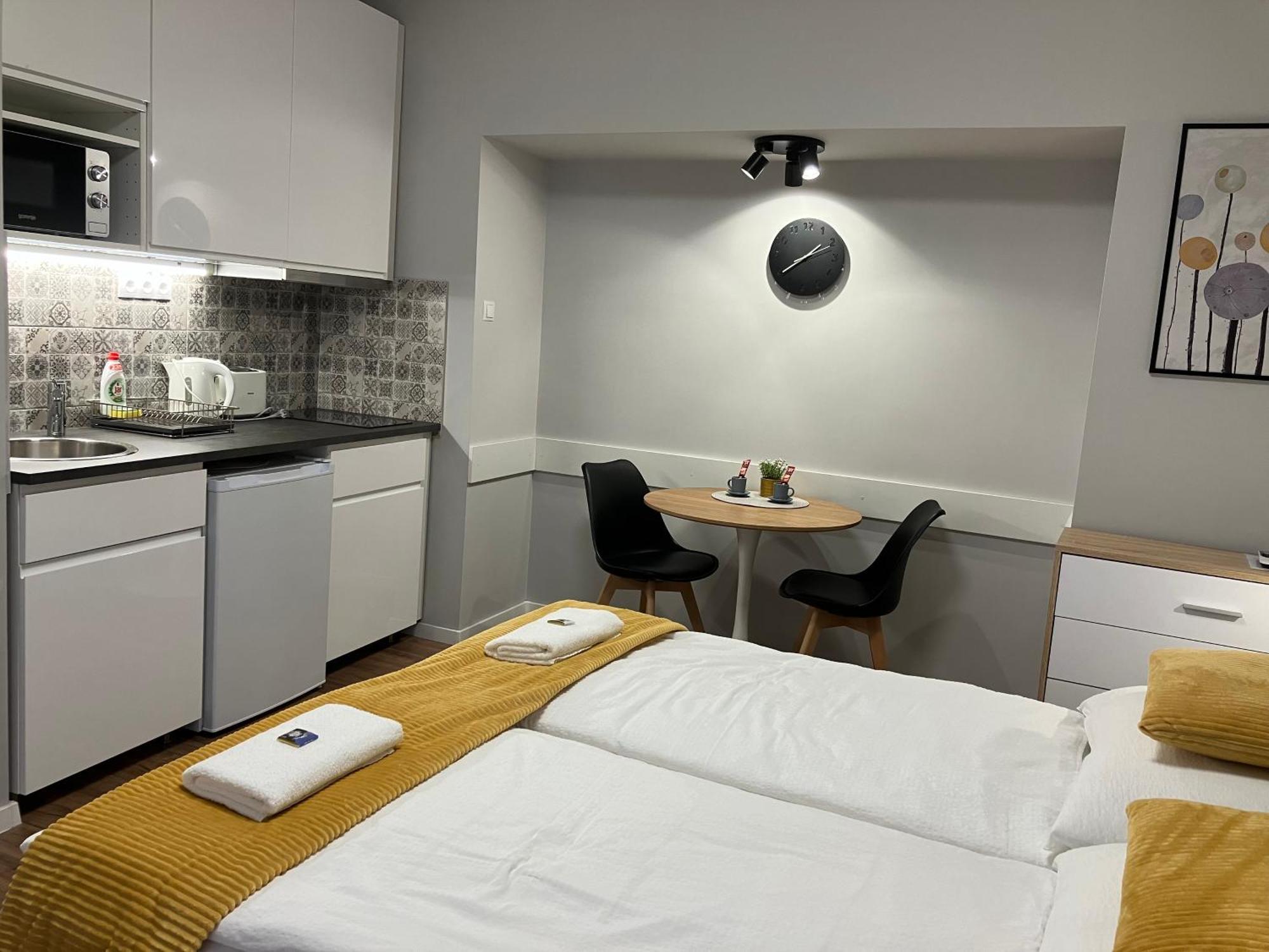 Illa Apartments エゲル エクステリア 写真